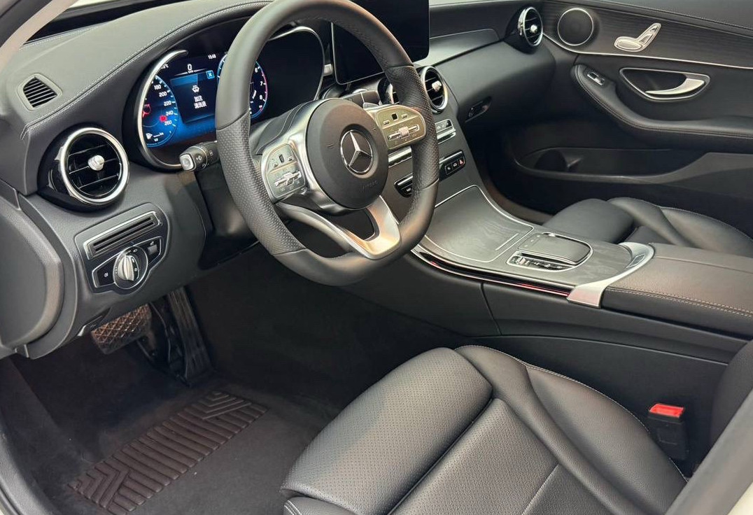 Аренда mercedes-benz c-klass комфорт класса 2015 года в городе Москва Электрозаводская от 7200 руб./сутки, задний привод, двигатель: бензин, объем 1.5 литров, ОСАГО (Впишу в полис), без водителя, недорого, вид 7 - RentRide