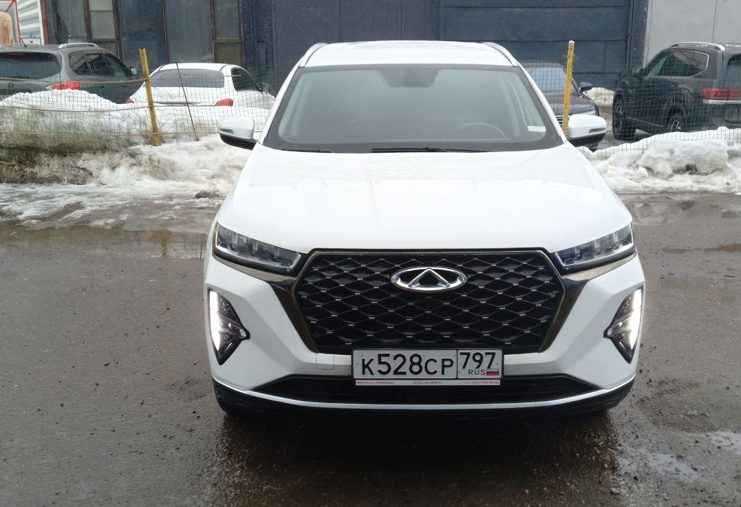 Аренда chery tiggo-7-pro-max комфорт класса 2023 года в городе Москва Новые Черемушки от 2400 руб./сутки, передний привод, двигатель: бензин, объем 1.5 литров, ОСАГО (Мультидрайв), без водителя, недорого, вид 2 - RentRide