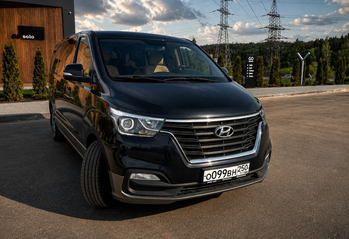 Аренда hyundai h-1 2021 года в городе Москва от 6000 руб./сутки, задний привод, двигатель: дизель, объем 2.5 литров, ОСАГО (Впишу в полис), без водителя, недорого, вид 2 - RentRide