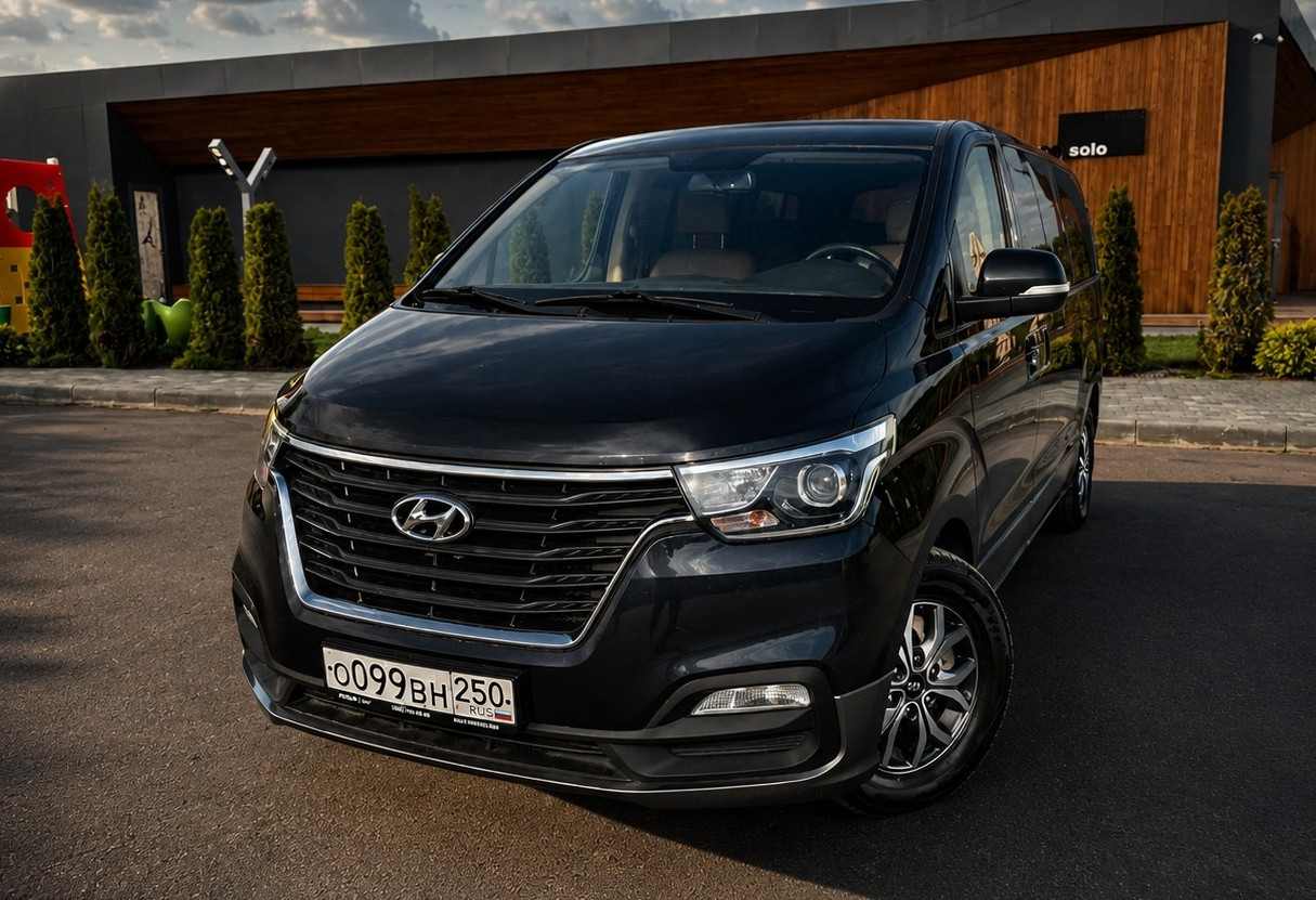 Аренда hyundai h-1 2021 года в городе Москва от 6000 руб./сутки, задний привод, двигатель: дизель, объем 2.5 литров, ОСАГО (Впишу в полис), без водителя, недорого - RentRide