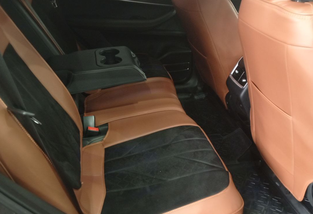 Аренда chery tiggo-8 комфорт класса 2023 года в городе Москва Новые Черемушки от 2800 руб./сутки, передний привод, двигатель: бензин, объем 1.5 литров, ОСАГО (Мультидрайв), без водителя, недорого, вид 8 - RentRide