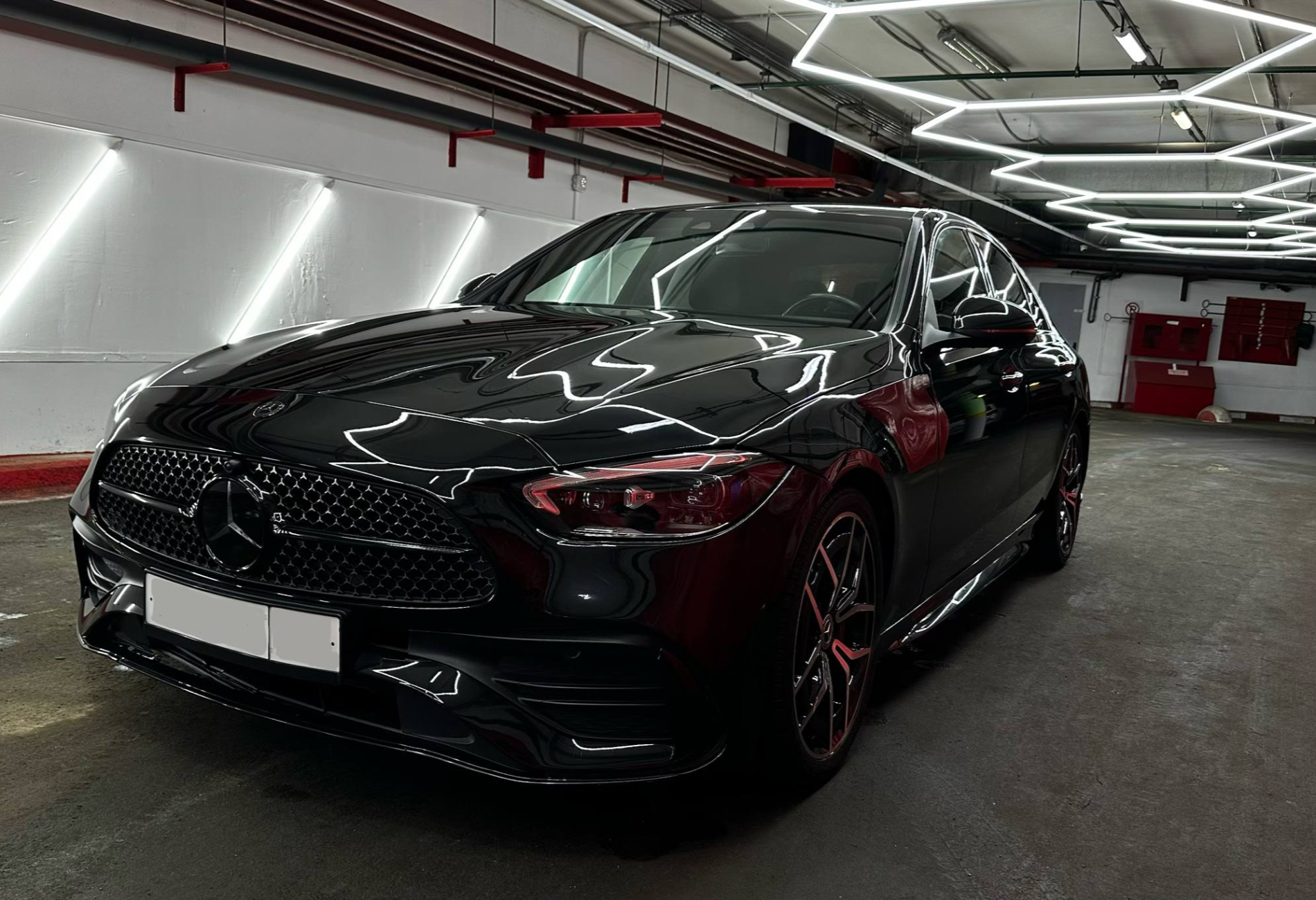 Аренда mercedes-benz c-klass бизнес класса 2022 года в городе Москва Давыдково от 10400 руб./сутки, полный привод, двигатель: дизель, объем 2 литра, каско (Мультидрайв), ОСАГО (Мультидрайв), без водителя, недорого, вид 3 - RentRide