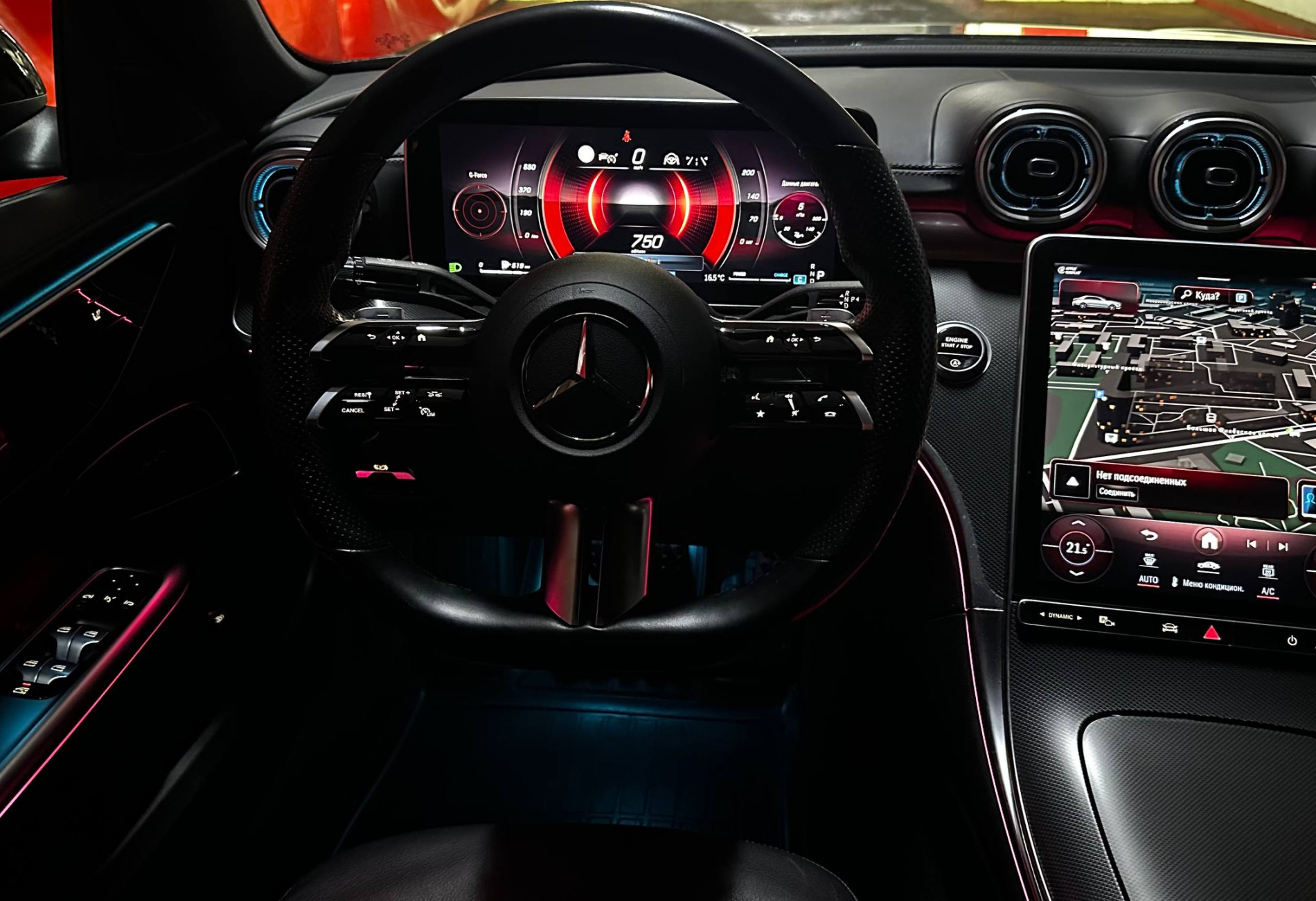 Аренда mercedes-benz c-klass бизнес класса 2022 года в городе Москва Давыдково от 10400 руб./сутки, полный привод, двигатель: дизель, объем 2 литра, каско (Мультидрайв), ОСАГО (Мультидрайв), без водителя, недорого, вид 12 - RentRide