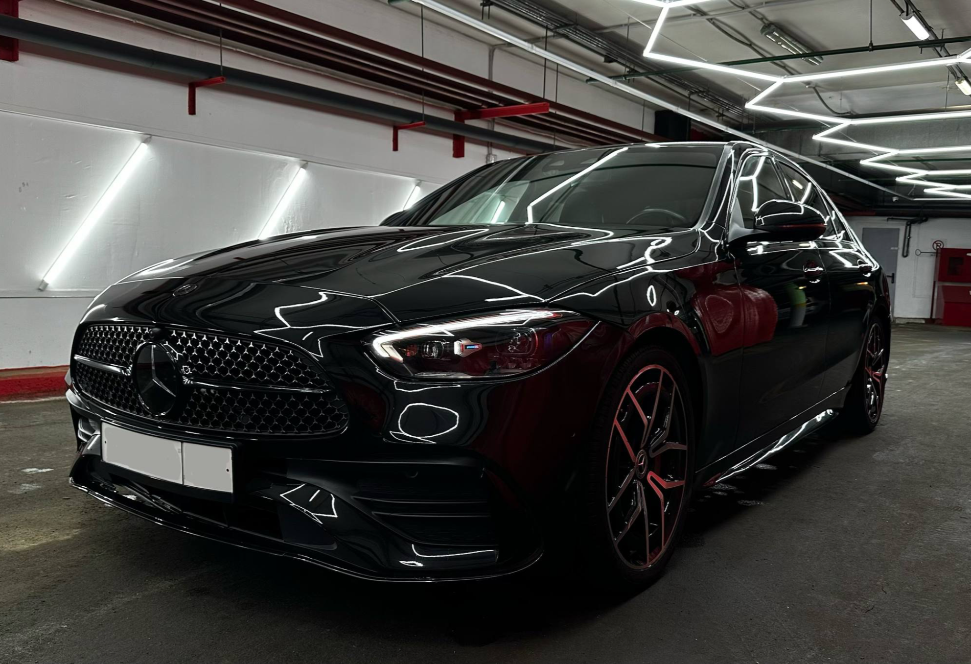 Аренда mercedes-benz c-klass бизнес класса 2022 года в городе Москва Давыдково от 10400 руб./сутки, полный привод, двигатель: дизель, объем 2 литра, каско (Мультидрайв), ОСАГО (Мультидрайв), без водителя, недорого - RentRide