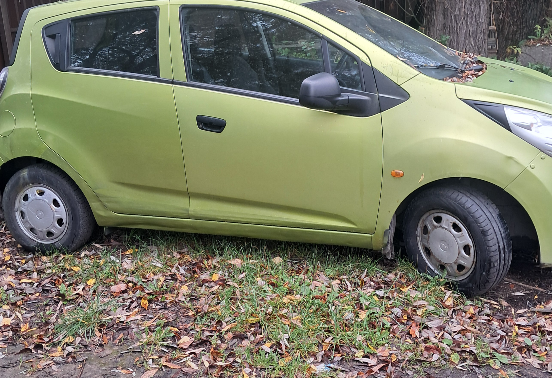 Аренда chevrolet spark эконом класса 2011 года в городе Москва Славянский бульвар от 800 руб./сутки, передний привод, двигатель: бензин, объем 1 литр, ОСАГО (Впишу в полис), без водителя, недорого, вид 5 - RentRide