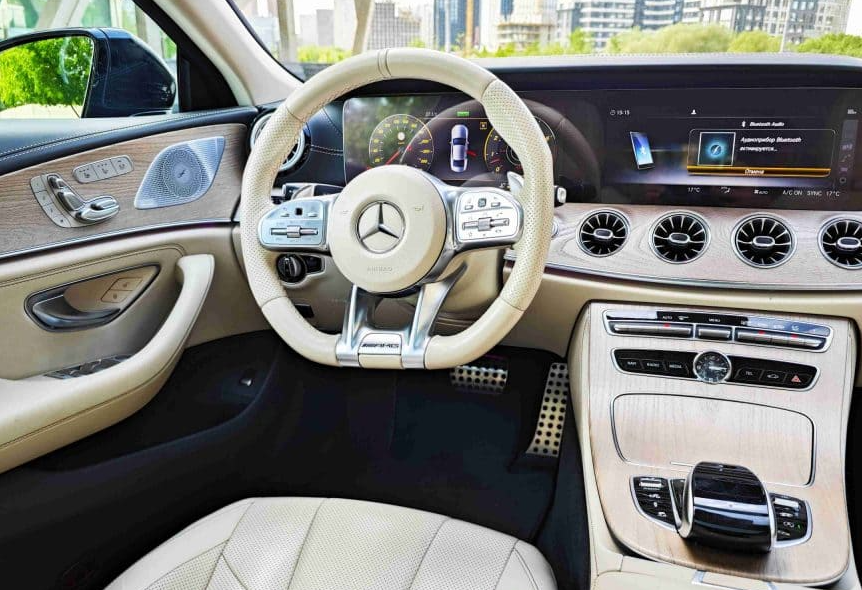 Аренда mercedes-benz cls-amg премиум класса 2019 года в городе Москва Мичуринский проспект от 20240 руб./сутки, полный привод, двигатель: бензин, объем 3 литра, каско (Мультидрайв), ОСАГО (Мультидрайв), без водителя, недорого, вид 2 - RentRide