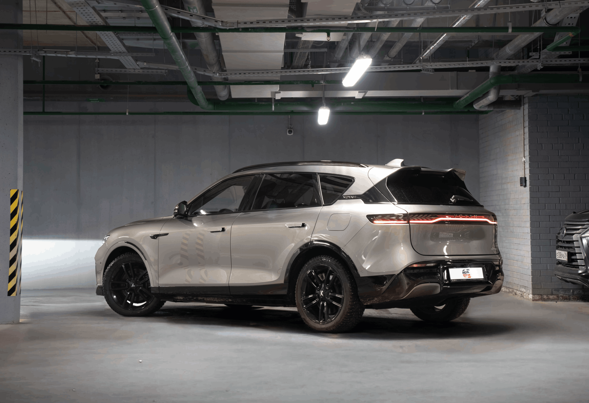 Аренда tank 500 премиум класса 2024 года в городе Москва Василеостровская от 14400 руб./сутки, полный привод, двигатель: бензин, объем 3 литра, каско (Мультидрайв), ОСАГО (Мультидрайв), без водителя, недорого, вид 5 - RentRide