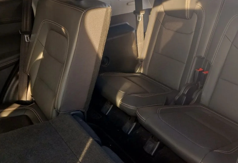 Аренда chery tiggo-8 комфорт класса 2023 года в городе Москва Новые Черемушки от 3000 руб./сутки, передний привод, двигатель: бензин, объем 1.5 литров, ОСАГО (Мультидрайв), без водителя, недорого, вид 7 - RentRide