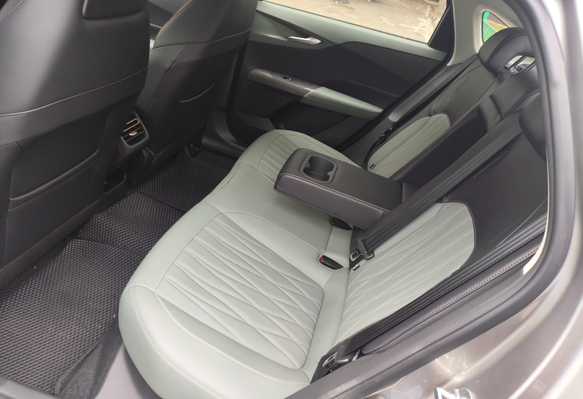 Аренда changan lamore комфорт класса 2024 года в городе Москва от 4640 руб./сутки, передний привод, двигатель: бензин, объем 1500 литров, ОСАГО (Впишу в полис), без водителя, недорого, вид 4 - RentRide