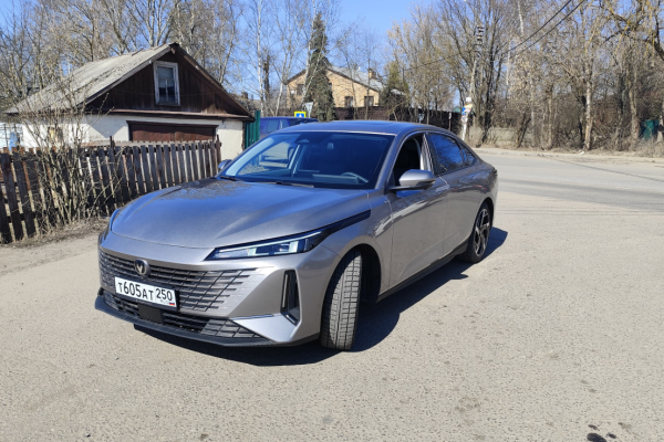 Прокат авто changan lamore комфорт класса 2024 года в городе Королев от 4640 руб./сутки, передний привод, двигатель: бензин, объем 1500 литров, ОСАГО (Впишу в полис), без водителя, недорого - RentRide