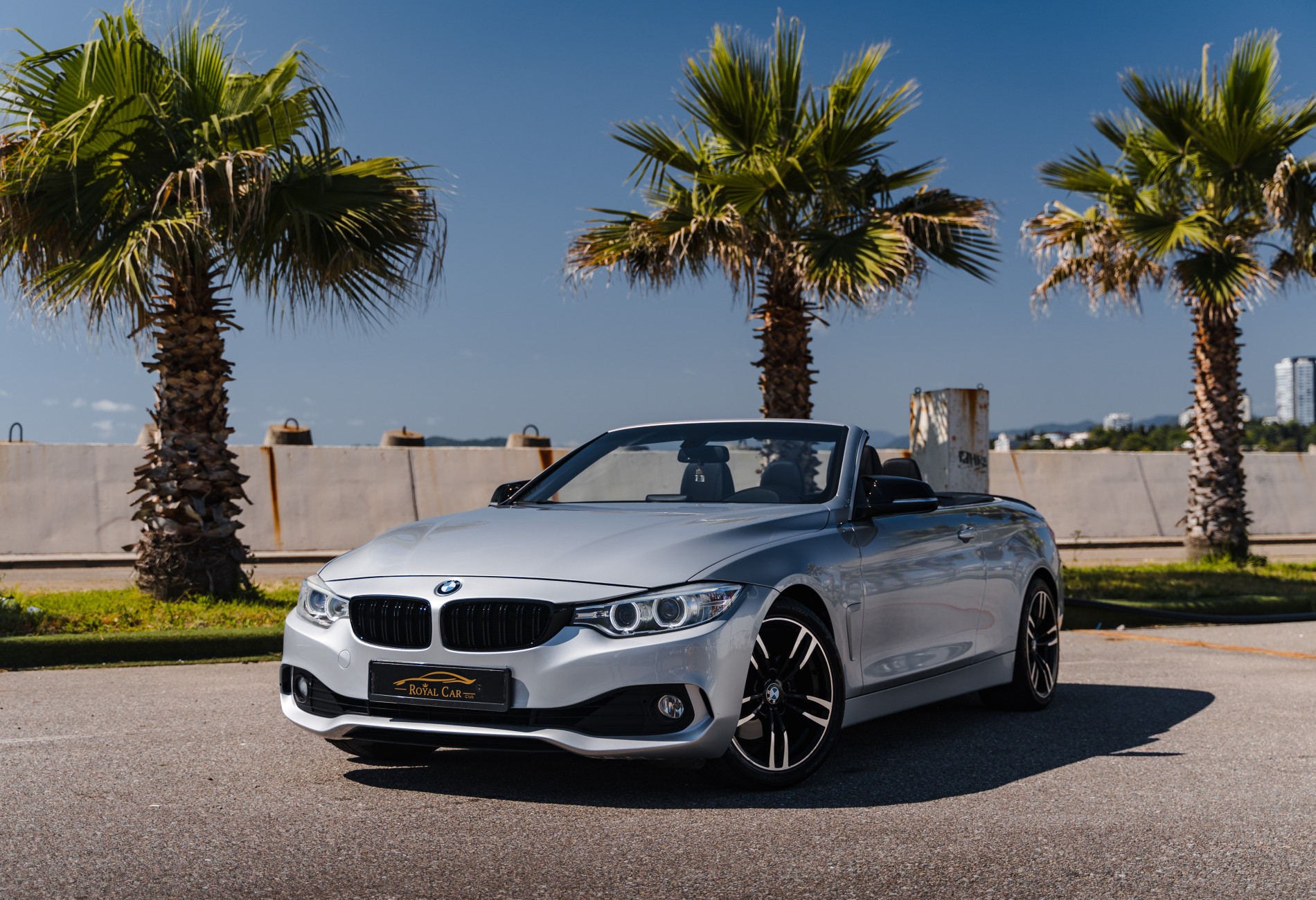 Аренда bmw 4-serii бизнес класса 2014 года в городе Москва от 7200 руб./сутки, задний привод, двигатель: бензин, объем 2 литра, ОСАГО (Мультидрайв), без водителя, недорого - RentRide