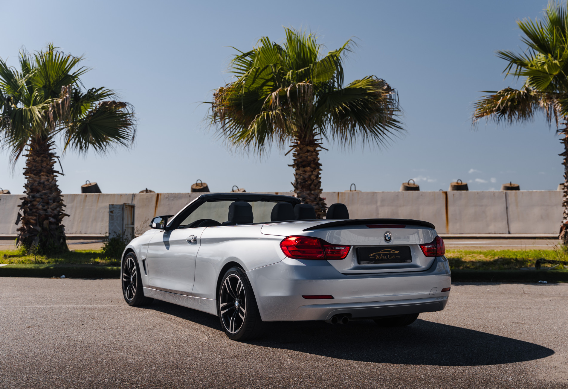 Аренда bmw 4-serii бизнес класса 2014 года в городе Москва от 7200 руб./сутки, задний привод, двигатель: бензин, объем 2 литра, ОСАГО (Мультидрайв), без водителя, недорого, вид 3 - RentRide