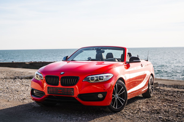 Прокат авто bmw 2-serii бизнес класса 2020 года в городе Сочи от 6400 руб./сутки, полный привод, двигатель: бензин, объем 2 литра, ОСАГО (Мультидрайв), без водителя, недорого - RentRide