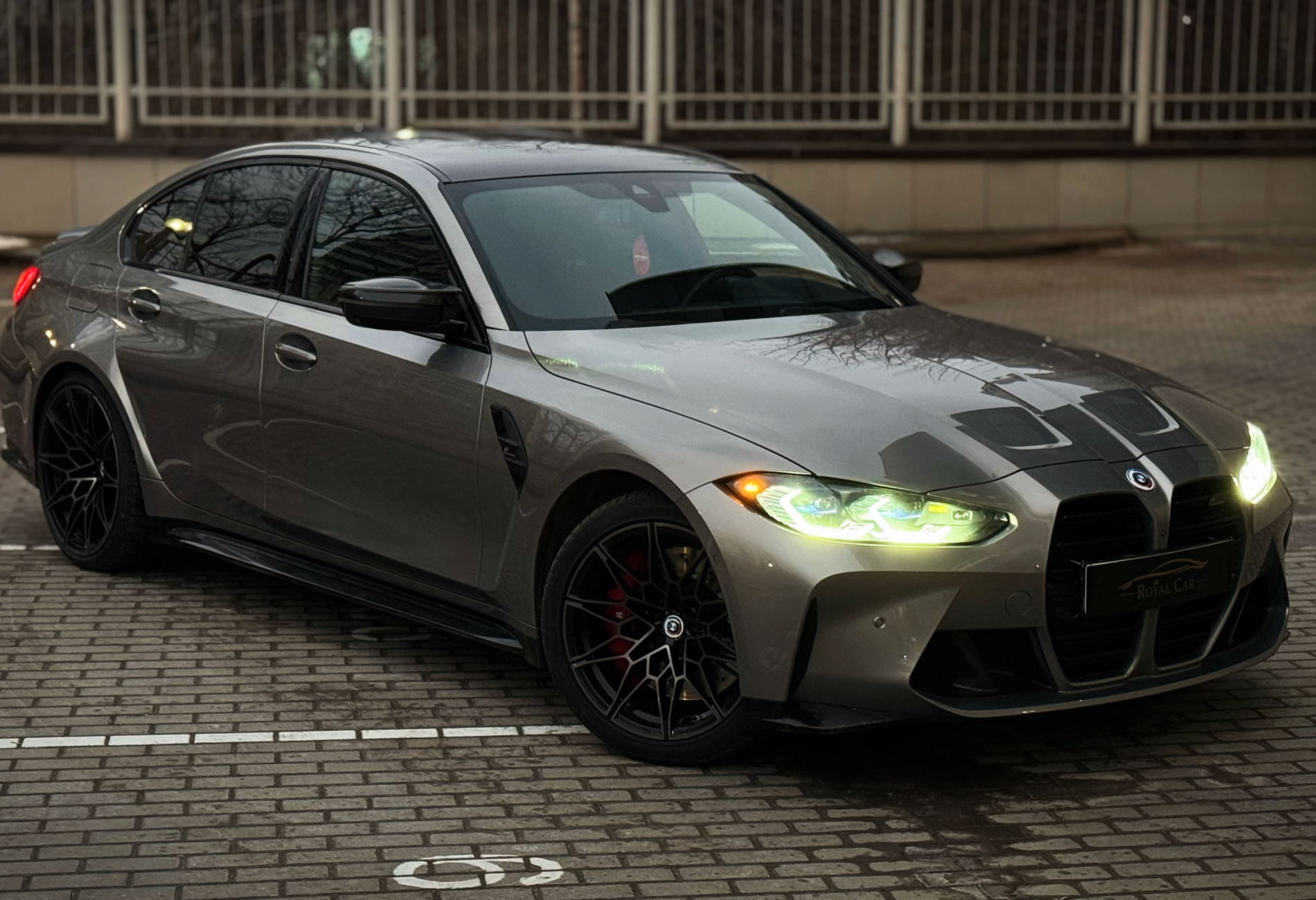 Аренда bmw m3 премиум класса 2021 года в городе Москва от 24000 руб./сутки, полный привод, двигатель: бензин, объем 3 литра, ОСАГО (Мультидрайв), без водителя, недорого - RentRide