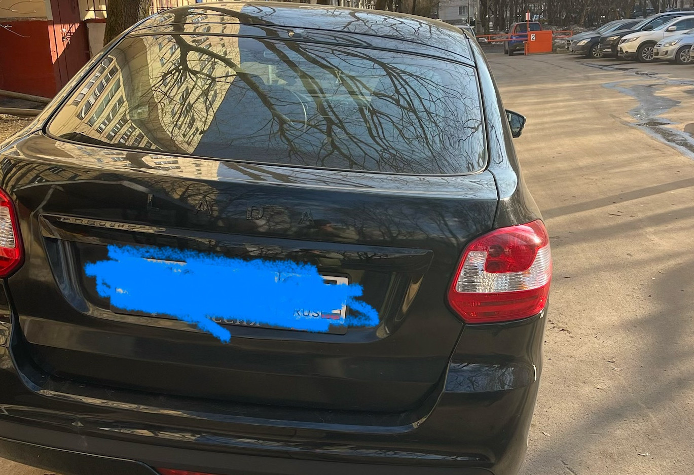 Аренда lada granta эконом класса 2024 года в городе Москва Октябрьское поле от 1700 руб./сутки, передний привод, двигатель: бензин, объем 1.6 литров, ОСАГО (Впишу в полис), без водителя, недорого, вид 3 - RentRide