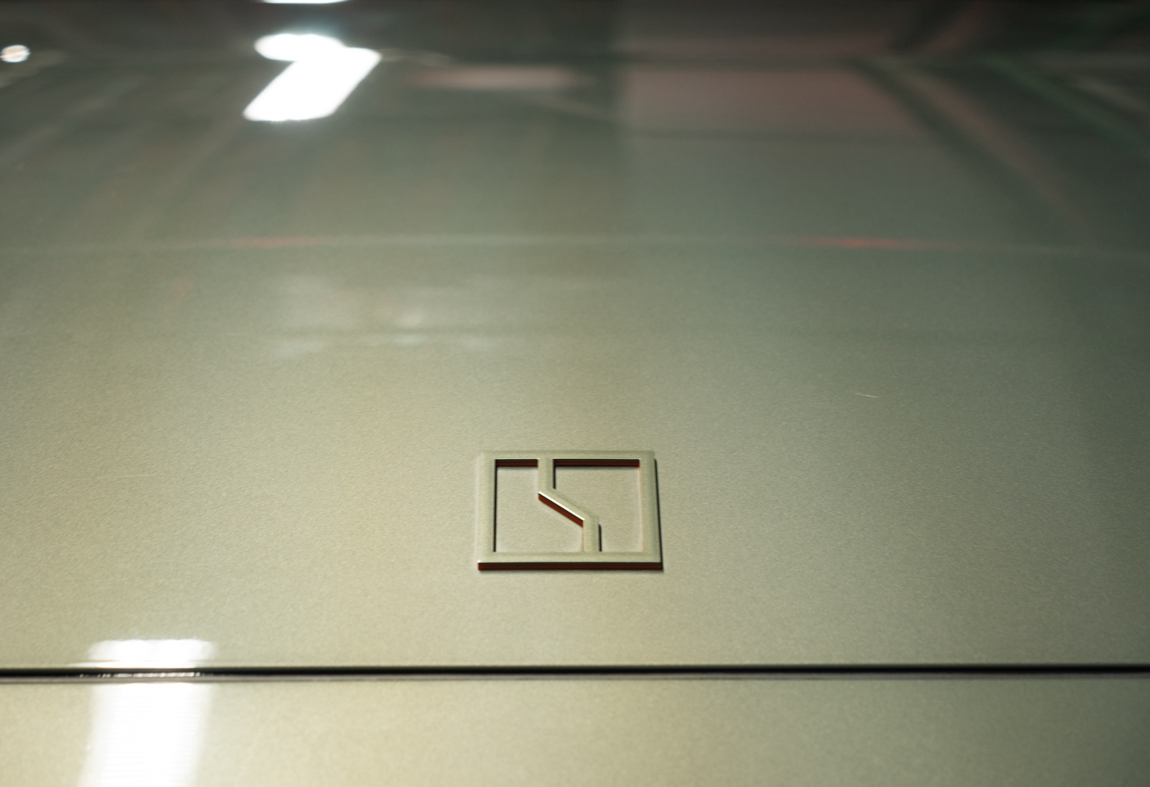 Аренда zeekr 001 премиум класса 2024 года в городе Москва Василеостровская от 15200 руб./сутки, полный привод, объем 2 литра, каско (Мультидрайв), ОСАГО (Мультидрайв), без водителя, недорого, вид 12 - RentRide