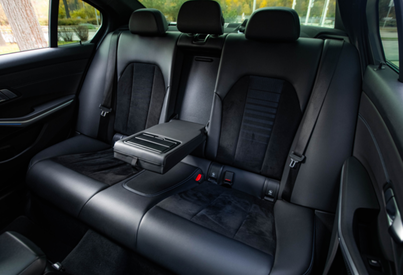 Аренда bmw 3-serii бизнес класса 2019 года в городе Москва от 10000 руб./сутки, задний привод, двигатель: бензин, объем 2 литра, ОСАГО (Мультидрайв), без водителя, недорого, вид 3 - RentRide