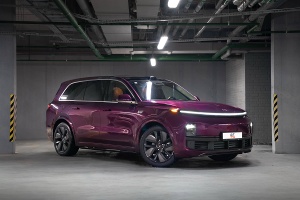 Прокат авто lixiang l9 премиум класса 2024 года в городе Москва Водный стадион от 20000 руб./сутки, полный привод, двигатель: гибрид, объем 1.5 литров, каско (Мультидрайв), ОСАГО (Мультидрайв), без водителя, недорого - RentRide