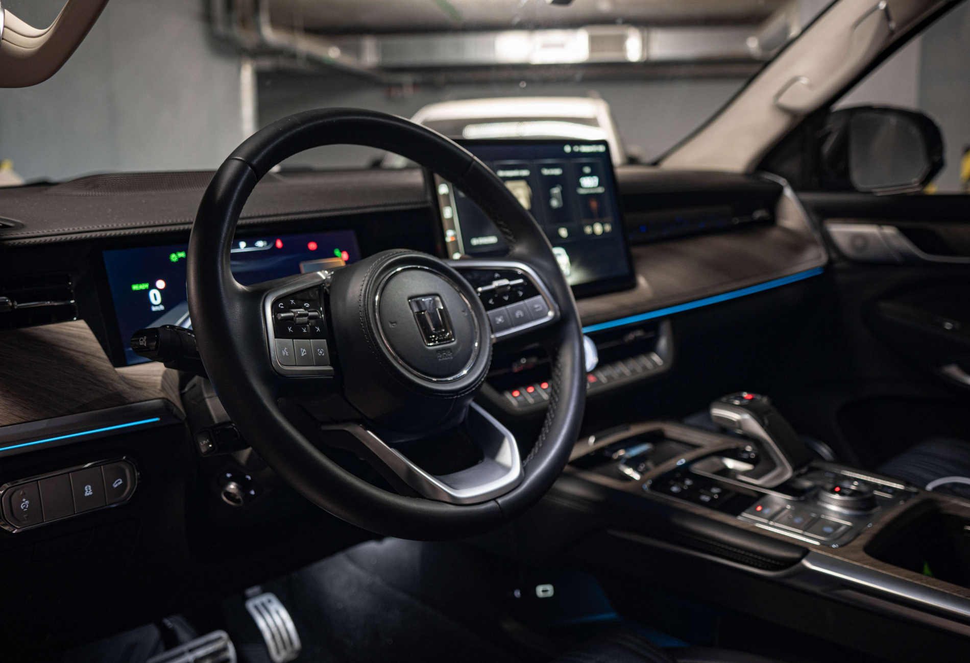 Аренда tank 500 премиум класса 2024 года в городе Москва Водный стадион от 12000 руб./сутки, полный привод, двигатель: бензин, объем 3 литра, каско (Мультидрайв), ОСАГО (Мультидрайв), без водителя, недорого, вид 5 - RentRide