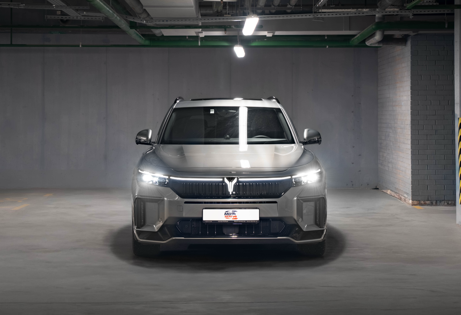 Аренда voyah free премиум класса 2025 года в городе Москва Водный стадион от 12000 руб./сутки, полный привод, двигатель: гибрид, объем 1.5 литров, каско (Мультидрайв), ОСАГО (Мультидрайв), без водителя, недорого, вид 4 - RentRide