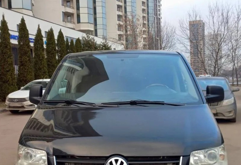 Аренда volkswagen caravelle 2009 года в городе Москва Котельники от 4800 руб./сутки, передний привод, двигатель: дизель, объем 2.5 литров, ОСАГО (Впишу в полис), без водителя, недорого - RentRide