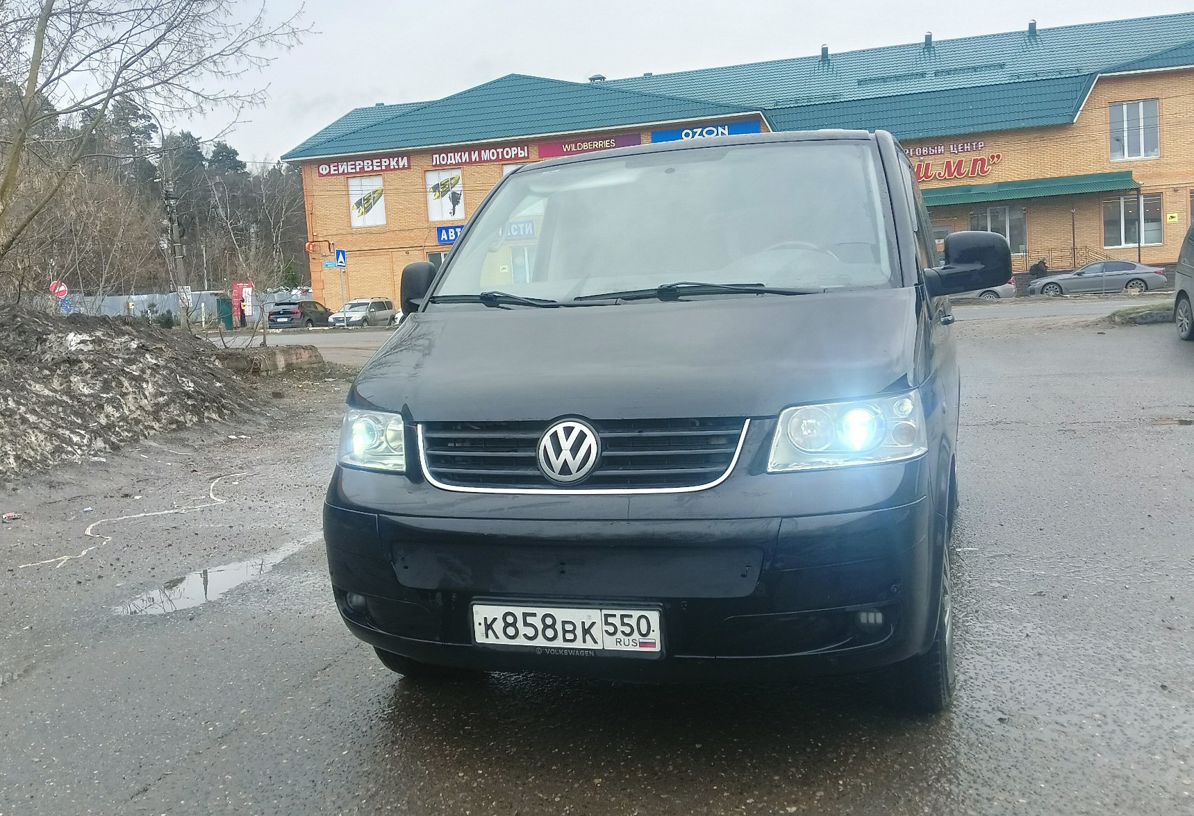 Аренда volkswagen caravelle 2009 года в городе Москва Котельники от 4800 руб./сутки, передний привод, двигатель: дизель, объем 2.5 литров, ОСАГО (Впишу в полис), без водителя, недорого - RentRide