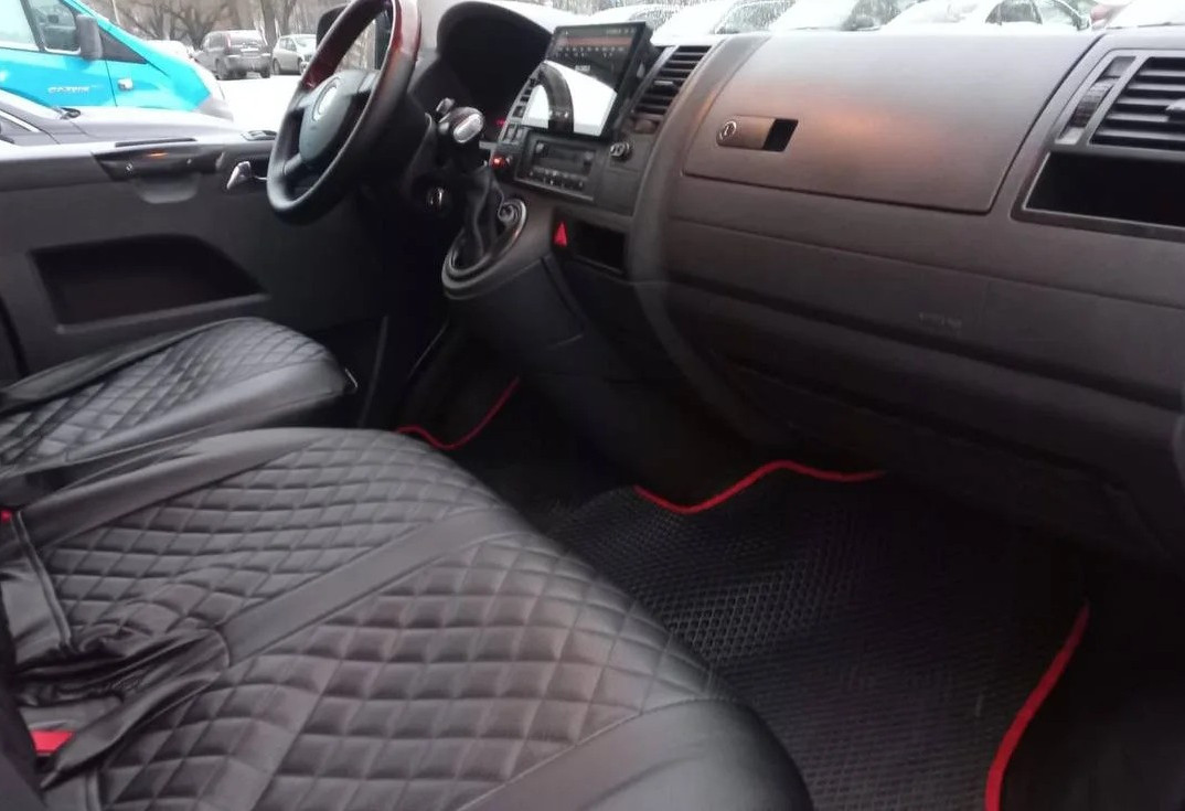 Аренда volkswagen caravelle 2009 года в городе Москва Котельники от 4800 руб./сутки, передний привод, двигатель: дизель, объем 2.5 литров, ОСАГО (Впишу в полис), без водителя, недорого, вид 6 - RentRide