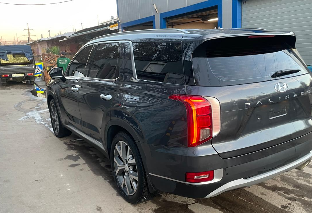 Аренда hyundai palisade комфорт класса 2021 года в городе Москва Аэропорт от 5440 руб./сутки, передний привод, двигатель: дизель, объем 2.2 литра, ОСАГО (Впишу в полис), без водителя, недорого, вид 5 - RentRide