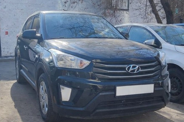 Прокат авто hyundai creta эконом класса 2018 года в городе Москва от 2400 руб./сутки, передний привод, двигатель: бензин, объем 1.6 литров, каско (Мультидрайв), ОСАГО (Впишу в полис), без водителя, недорого - RentRide