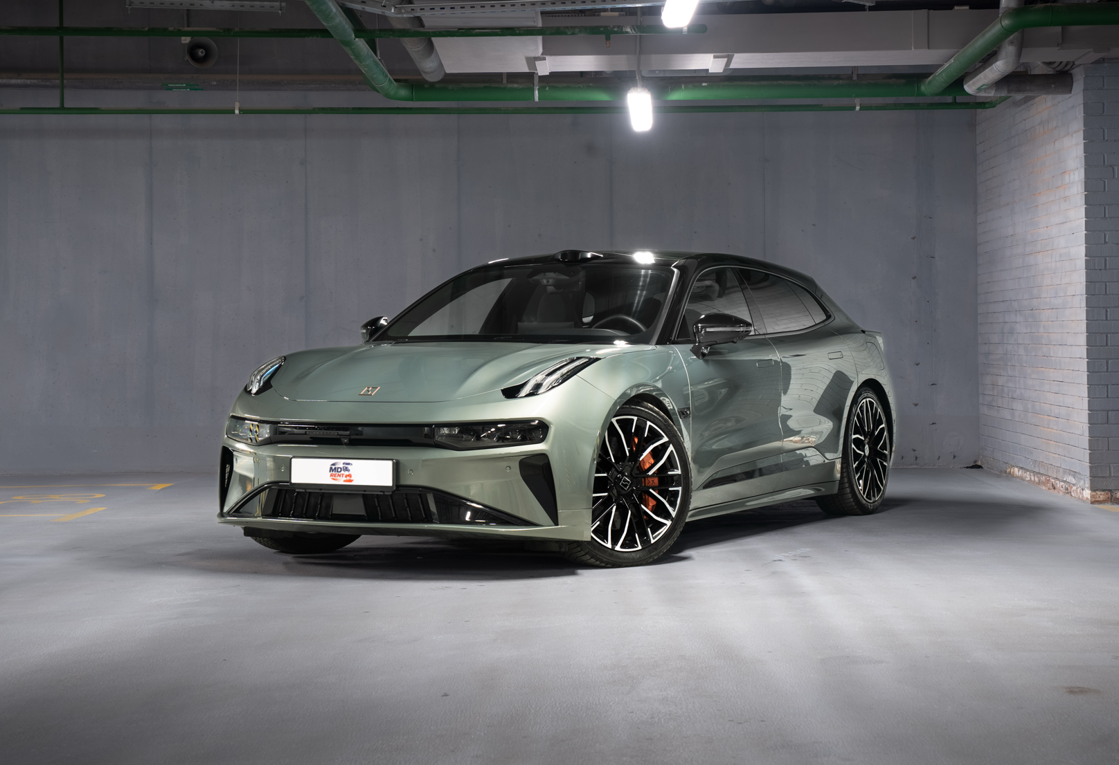 Аренда zeekr 001 премиум класса 2024 года в городе Москва от 13600 руб./сутки, полный привод, объем 2 литра, каско (Мультидрайв), ОСАГО (Мультидрайв), без водителя, недорого - RentRide