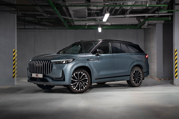 Прокат авто jaecoo j8 бизнес класса 2024 года в городе Псков от 8000 руб./сутки, полный привод, двигатель: бензин, каско (Мультидрайв), ОСАГО (Мультидрайв), без водителя, недорого - RentRide