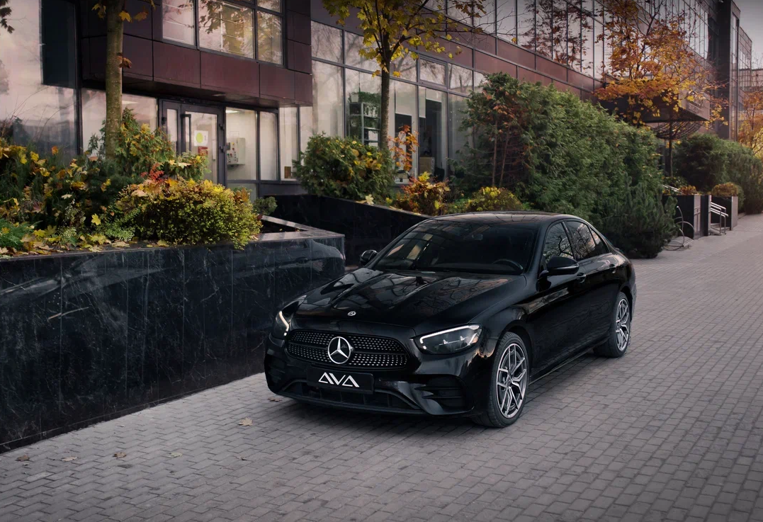 Аренда mercedes-benz e-klass бизнес класса 2020 года в городе Москва Автозаводская от 8400 руб./сутки, полный привод, двигатель: бензин, объем 2 литра, каско (Мультидрайв), ОСАГО (Мультидрайв), без водителя, недорого, вид 3 - RentRide