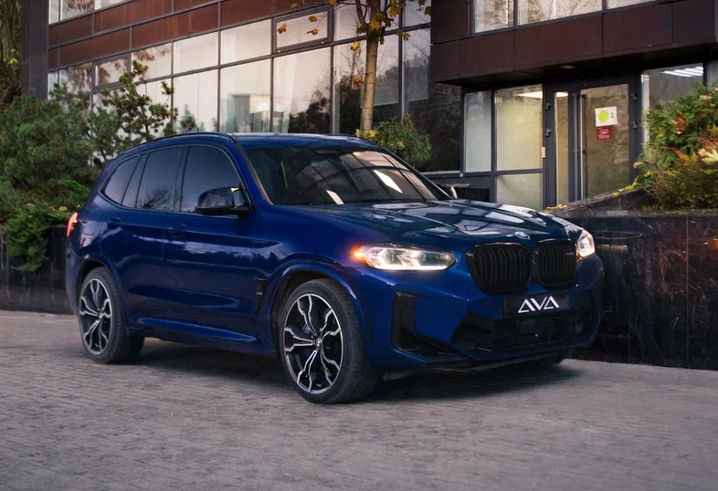Аренда bmw x3 бизнес класса 2021 года в городе Москва Автозаводская от 30400 руб./сутки, полный привод, двигатель: бензин, объем 3 литра, каско (Мультидрайв), ОСАГО (Мультидрайв), без водителя, недорого - RentRide