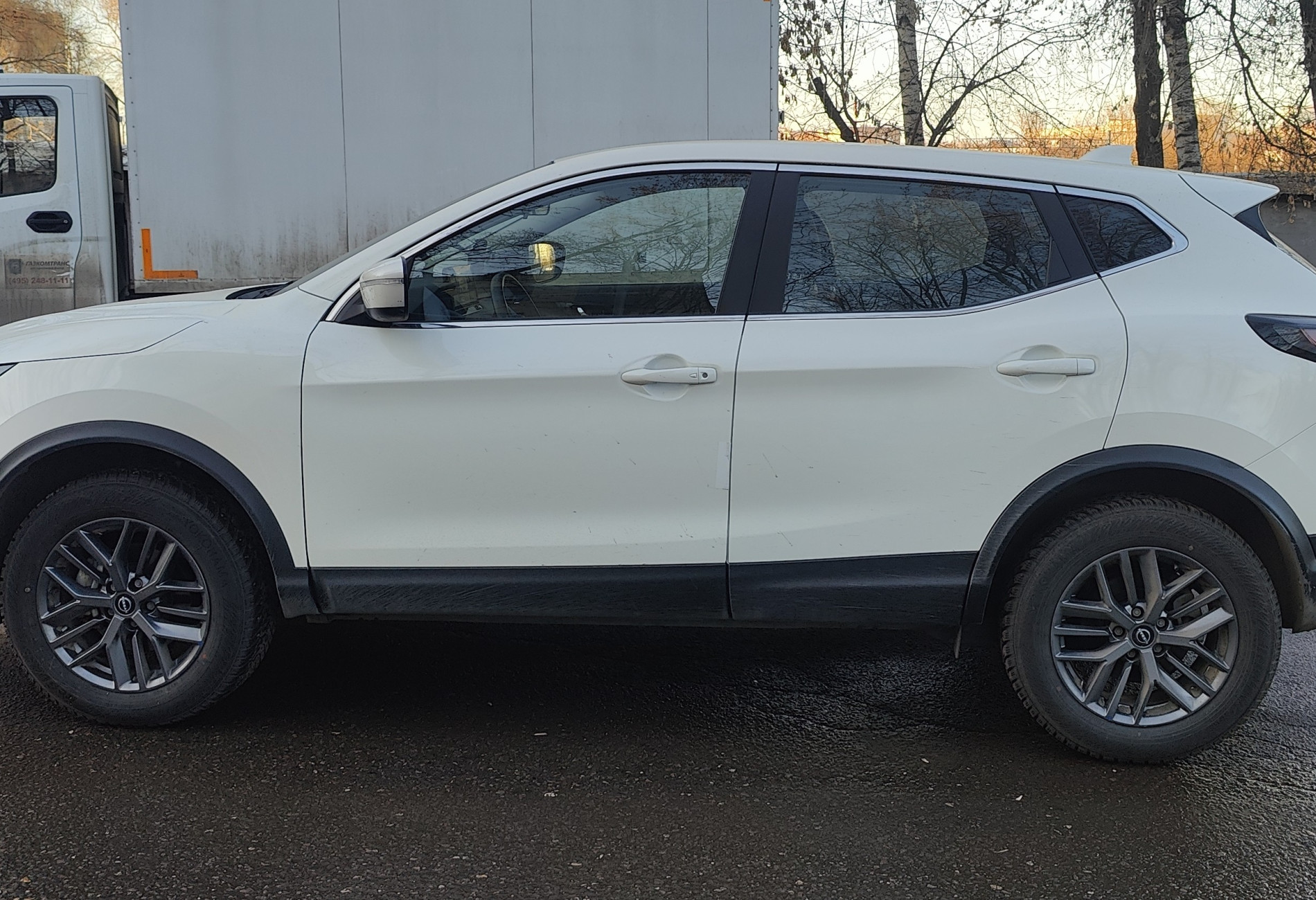 Аренда nissan qashqai комфорт класса 2025 года в городе Москва Верхние Котлы от 4000 руб./сутки, передний привод, двигатель: бензин, объем 2 литра, ОСАГО (Впишу в полис), без водителя, недорого, вид 6 - RentRide