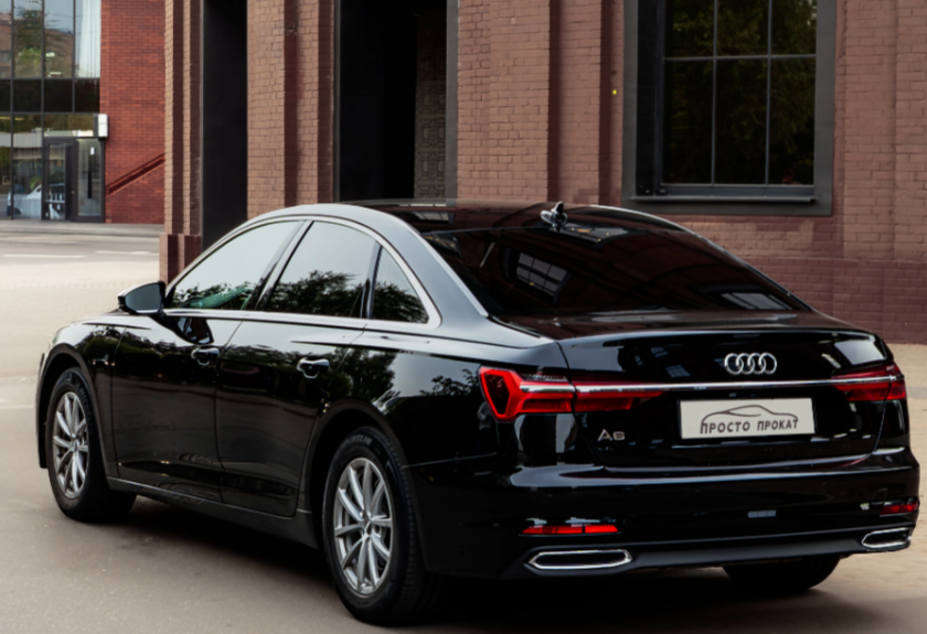 Аренда audi a6 бизнес класса 2020 года в городе Москва Нахимовский проспект от 7600 руб./сутки, передний привод, двигатель: бензин, объем 2 литра, ОСАГО (Мультидрайв), без водителя, недорого, вид 2 - RentRide