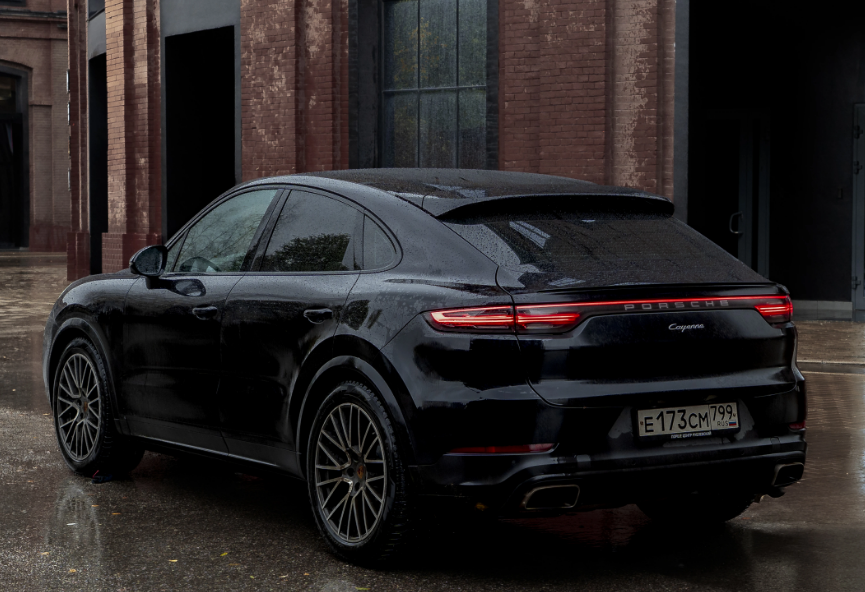 Аренда porsche cayenne премиум класса 2020 года в городе Москва Нахимовский проспект от 20000 руб./сутки, полный привод, двигатель: бензин, объем 3 литра, ОСАГО (Мультидрайв), без водителя, недорого, вид 6 - RentRide