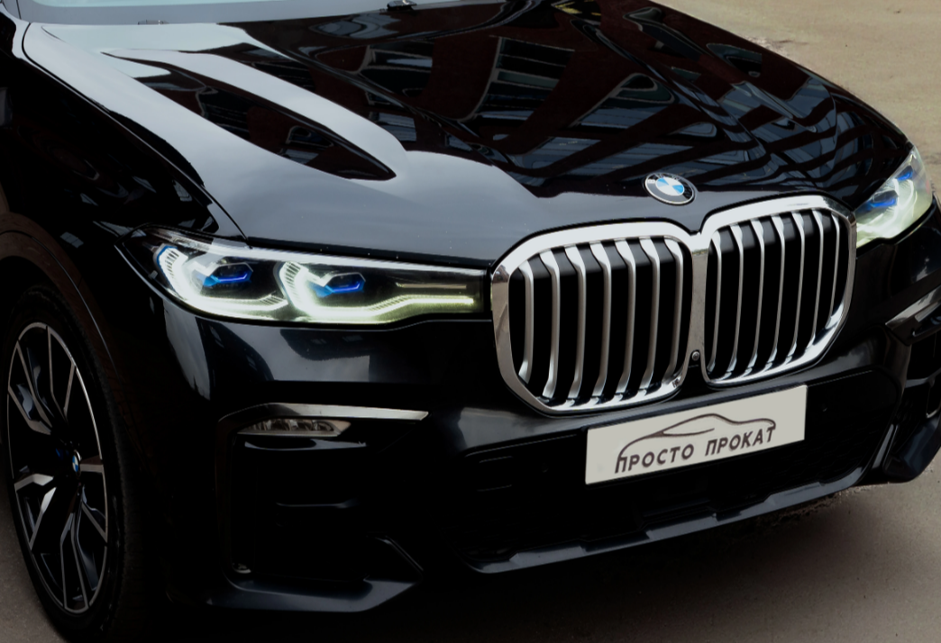 Аренда bmw x7 премиум класса 2021 года в городе Москва Нахимовский проспект от 19200 руб./сутки, полный привод, двигатель: дизель, объем 3 литра, ОСАГО (Мультидрайв), без водителя, недорого, вид 3 - RentRide