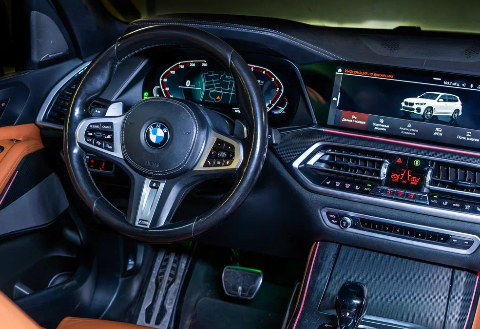 Аренда bmw x5 бизнес класса 2020 года в городе Москва Нахимовский проспект от 15600 руб./сутки, полный привод, двигатель: дизель, объем 3 литра, ОСАГО (Мультидрайв), без водителя, недорого, вид 3 - RentRide