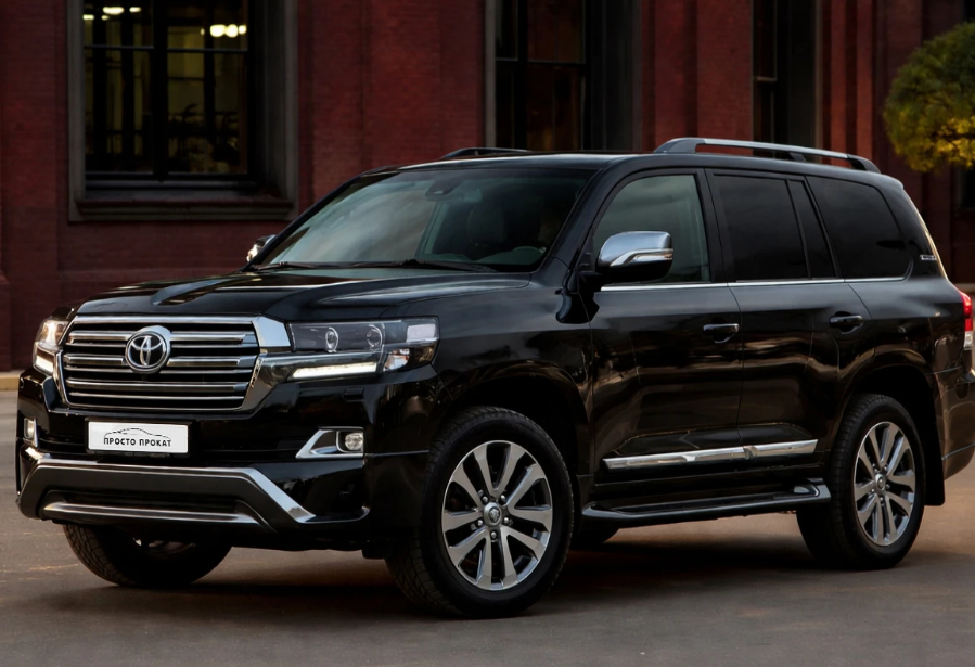 Аренда toyota land-cruiser бизнес класса 2017 года в городе Москва Нахимовский проспект от 14320 руб./сутки, полный привод, двигатель: дизель, объем 4.5 литров, ОСАГО (Мультидрайв), без водителя, недорого - RentRide