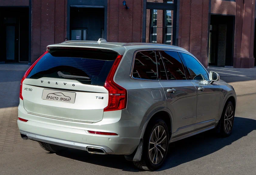 Аренда volvo xc90 бизнес класса 2021 года в городе Москва Нахимовский проспект от 12000 руб./сутки, полный привод, двигатель: бензин, объем 2 литра, ОСАГО (Мультидрайв), без водителя, недорого, вид 3 - RentRide