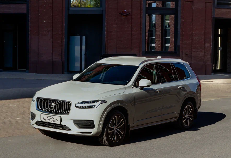Аренда volvo xc90 бизнес класса 2021 года в городе Москва Нахимовский проспект от 12000 руб./сутки, полный привод, двигатель: бензин, объем 2 литра, ОСАГО (Мультидрайв), без водителя, недорого - RentRide