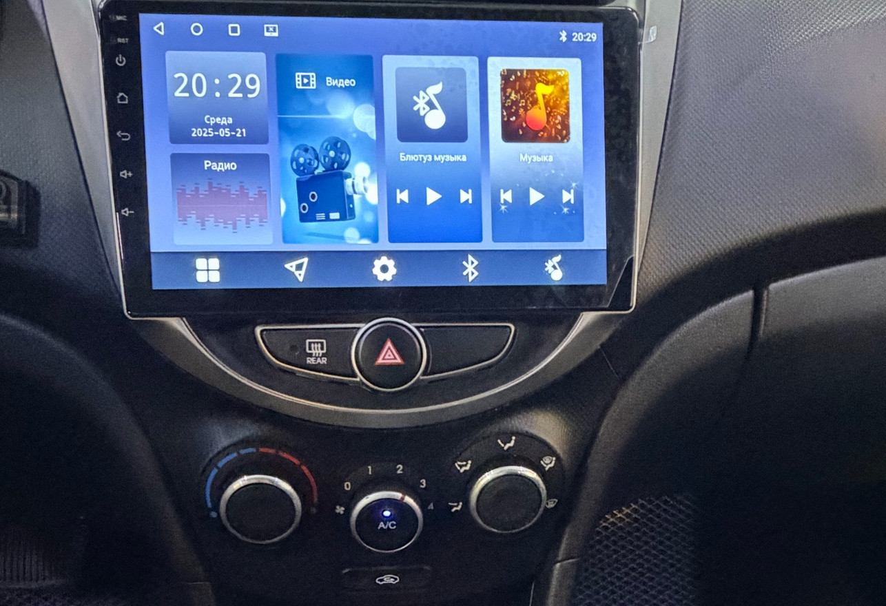 Аренда hyundai solaris эконом класса 2013 года в городе Москва Алтуфьево от 2000 руб./сутки, передний привод, двигатель: бензин, объем 1.4 литра, ОСАГО (Мультидрайв), без водителя, недорого, вид 7 - RentRide