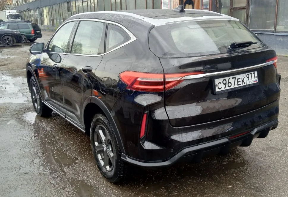 Аренда haval f7 комфорт класса 2024 года в городе Москва Новые Черемушки от 3000 руб./сутки, передний привод, двигатель: бензин, объем 1.5 литров, ОСАГО (Мультидрайв), без водителя, недорого, вид 7 - RentRide
