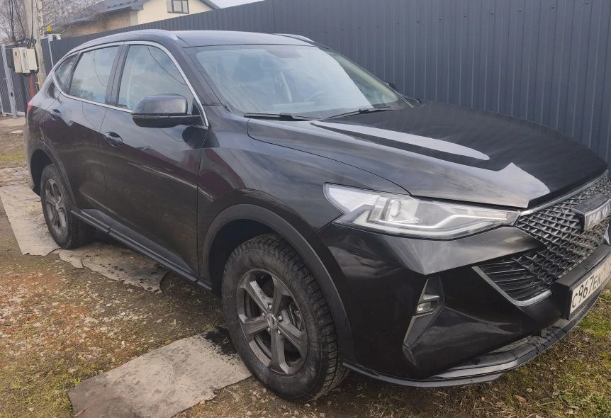 Аренда haval f7 комфорт класса 2024 года в городе Москва Новые Черемушки от 3000 руб./сутки, передний привод, двигатель: бензин, объем 1.5 литров, ОСАГО (Мультидрайв), без водителя, недорого - RentRide