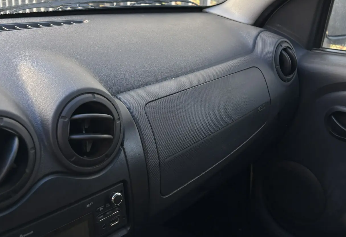 Аренда lada largus эконом класса 2019 года в городе Москва Лианозово от 1840 руб./сутки, передний привод, двигатель: бензин, объем 1.6 литров, ОСАГО (Впишу в полис), без водителя, недорого, вид 5 - RentRide