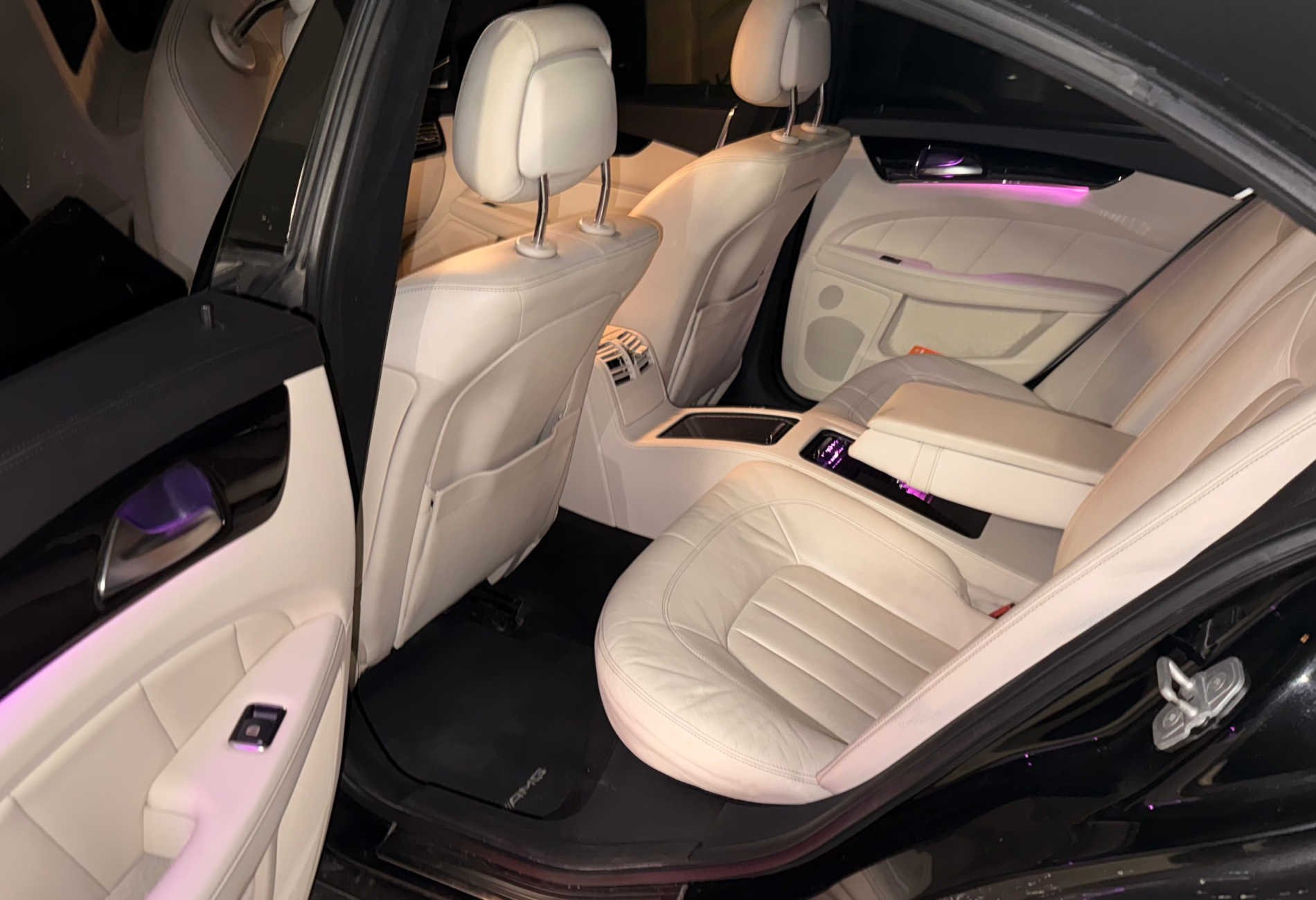 Аренда mercedes-benz cls бизнес класса 2013 года в городе Москва Кантемировская от 8600 руб./сутки, задний привод, двигатель: бензин, объем 3.5 литров, ОСАГО (Впишу в полис), без водителя, недорого, вид 4 - RentRide