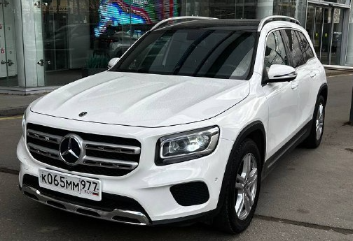 Аренда mercedes-benz glb 2021 года в городе Москва Проспект Мира от 5500 руб./сутки, передний привод, двигатель: бензин, объем 1.3 литра, ОСАГО (Мультидрайв), без водителя, недорого - RentRide