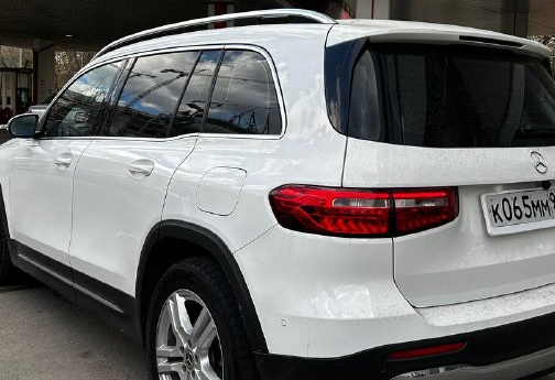 Аренда mercedes-benz glb 2021 года в городе Москва Проспект Мира от 5500 руб./сутки, передний привод, двигатель: бензин, объем 1.3 литра, ОСАГО (Мультидрайв), без водителя, недорого, вид 4 - RentRide