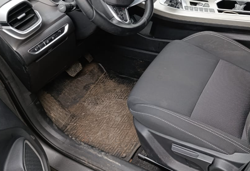 Аренда geely coolray комфорт класса 2023 года в городе Москва Новые Черемушки от 2900 руб./сутки, передний привод, двигатель: бензин, объем 1.5 литров, ОСАГО (Мультидрайв), без водителя, недорого, вид 6 - RentRide