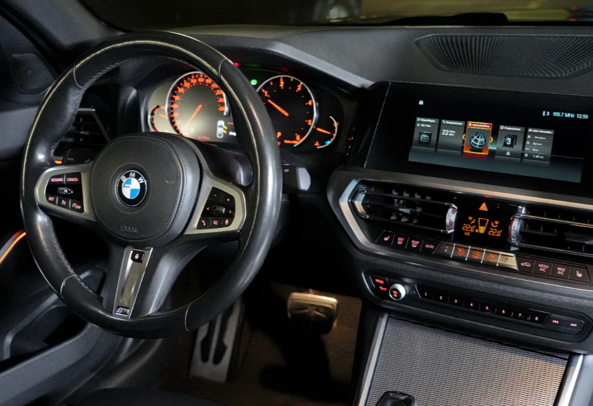 Аренда bmw 3-serii бизнес класса 2019 года в городе Москва Нахимовский проспект от 7200 руб./сутки, задний привод, двигатель: дизель, объем 2 литра, ОСАГО (Мультидрайв), без водителя, недорого, вид 5 - RentRide